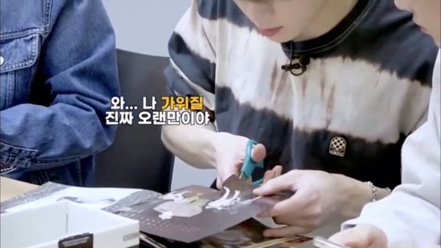 nct destroying their albums faster than they destroy my wallet // crACk смотреть онлайн
