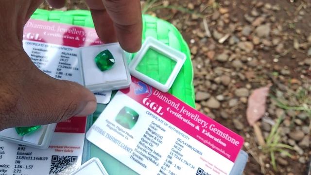 EMERALD,TSAVORITE, SAPPHIRE, (PENTING ANDA SIMAK) BATUNYA BERAT BOSKU смотреть онлайн