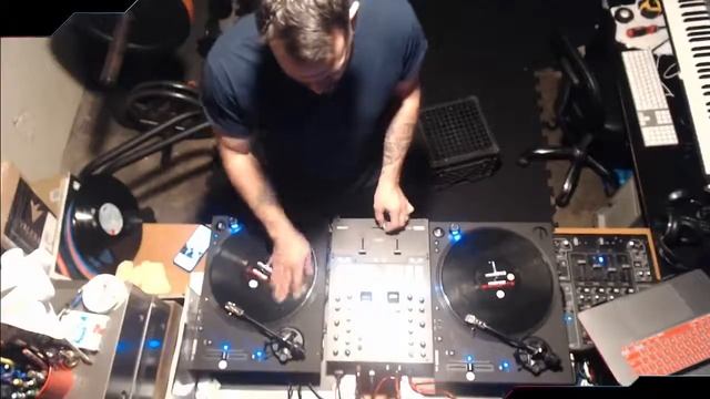 Electro Scratch-Butt Crack Breaks Dirtstyle смотреть онлайн