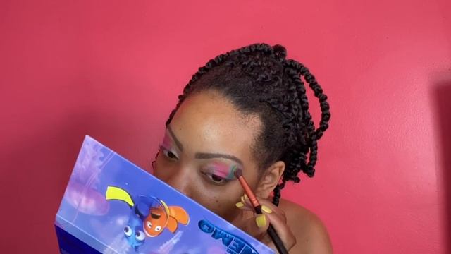 Using my new Revolution Finding Nemo eyeshadow palette / Summer inspired Makeup look🐚🐟🐠🫧 смотреть онлайн
