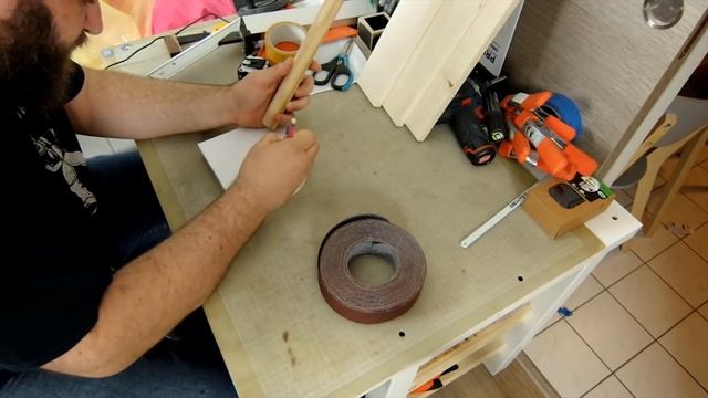 RouloQiGratte 2ème partie - fabrication d'un dévidoir à papier de verre - Ep148 смотреть онлайн