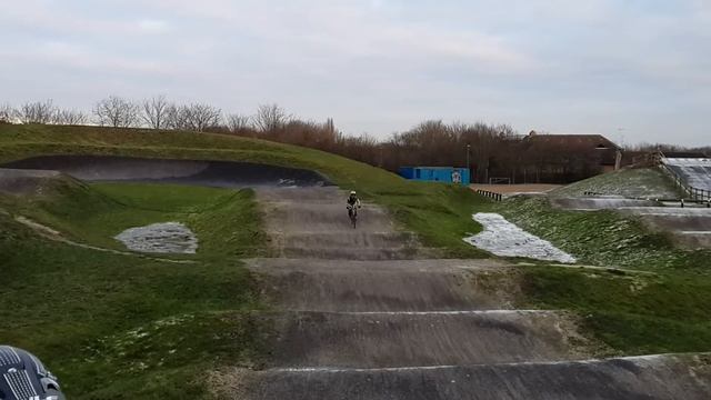 Bradders first manual смотреть онлайн