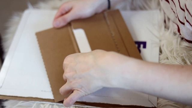 Apple Card unboxing and activation 2021 смотреть онлайн