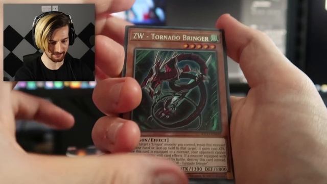 GIVE ME THE GOD CARD. (Yu-Gi-Oh King's Court Booster box opening) смотреть онлайн