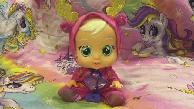 Край бебис Рози кукла олененок Cry Babies Rosie Младенцы плаксы Плакающие интерактивные куклы смотреть онлайн