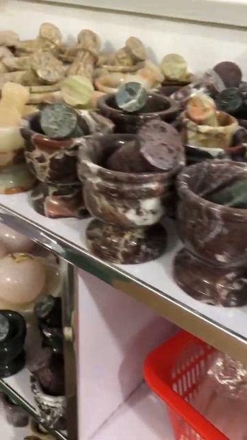 Crystals factory and shop #shorts #crystals #minerals смотреть онлайн