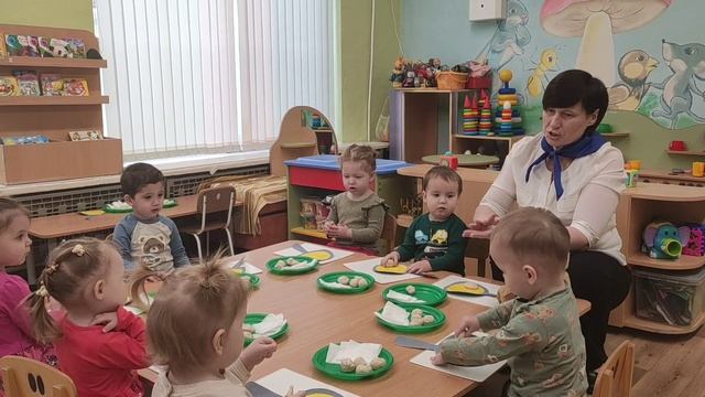 ДОУ 89-Угостим гостя оладьями-группа раннего возрата