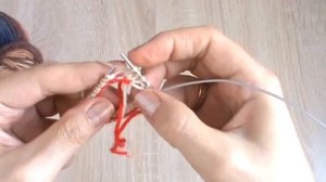 Набор петель с помощью дополнительной нити.