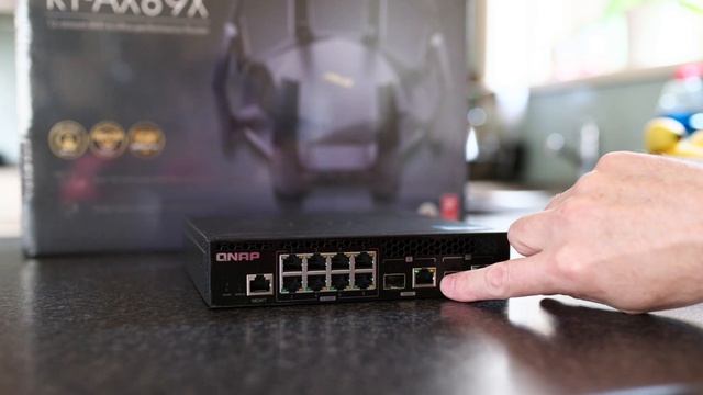 The Biggest Upgrade Ever to Your Mac or PC Set Up QNAP QSW-M2108R-2C Review смотреть онлайн