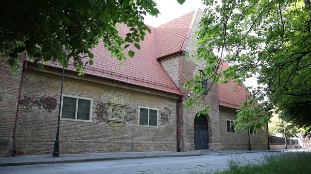 Wędrówki Po Starym Przedmieściu