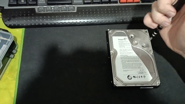 Снимаем компоненты с материнской платы! ЖЕСТКИЙ ДИСК В МЕТАЛЛОЛОМ! Деньги из мусора! ПОИСК МЕДИ! смотреть онлайн