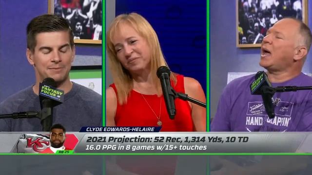 Reviewing Adam Schefter's Fantasy Cheat Sheet; Sleepers and Value Picks | Fantasy Focus Live! смотреть онлайн