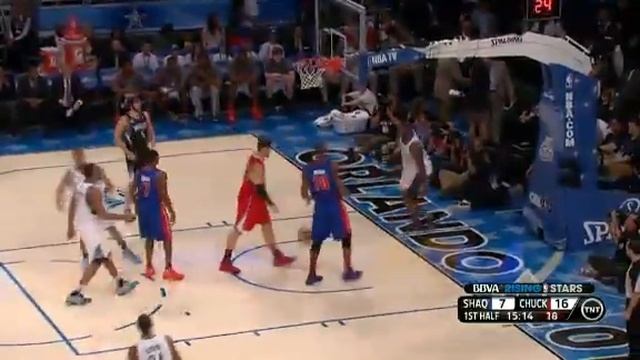 EVAN TURNER ALLEY OOP TO DEMARCUS COUSINS смотреть онлайн