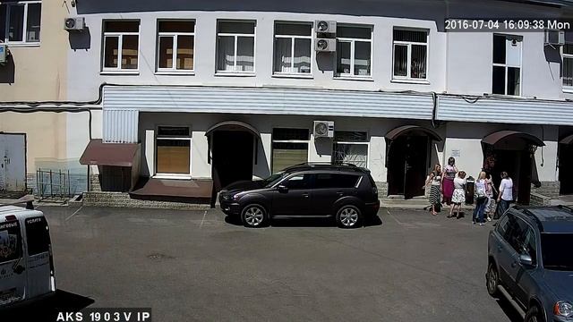 Сравнительное видео с камер AKS-CCTV. День.