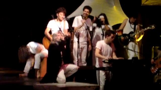 FILHOS DO BRASIL - 2010  /  OFICINA DOS MENESTRÉIS E CIA MULUNGO