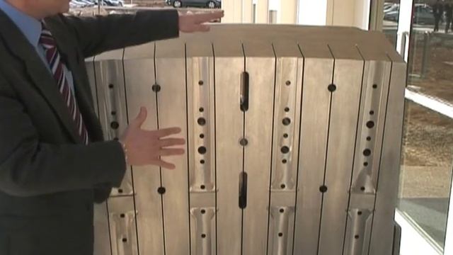 ITER - Dr. Mario Merola explains the Blanket Shield Module смотреть онлайн