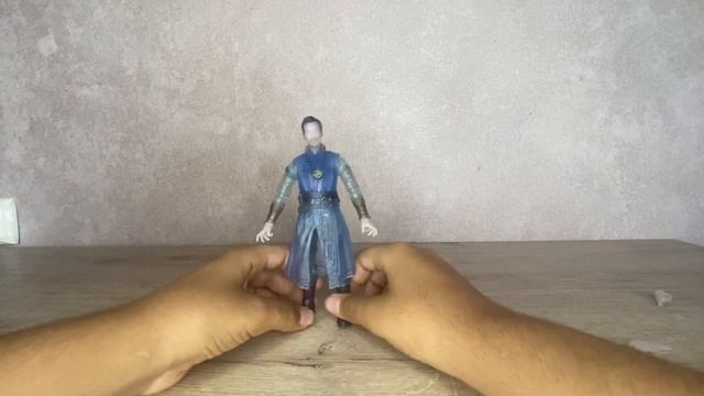 Обзор фигурки доктора Стренджа от MARVEL LEGENDS смотреть онлайн