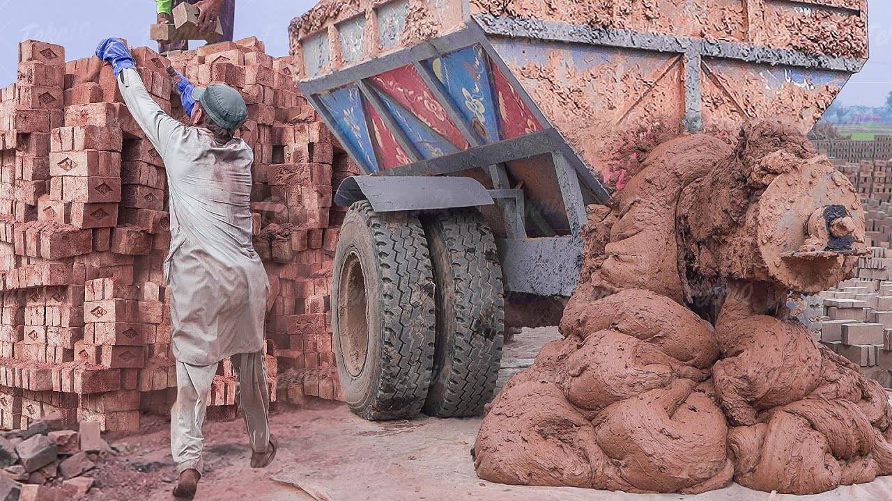 Удивительным образом они производят Миллионы Кирпичей вручную смотреть онлайн