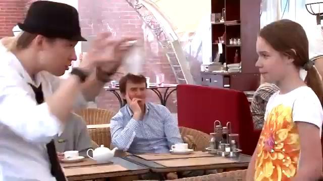 Артем Мартишин - фокусник и иллюзионист! Иллюзионное шоу для детей смотреть онлайн