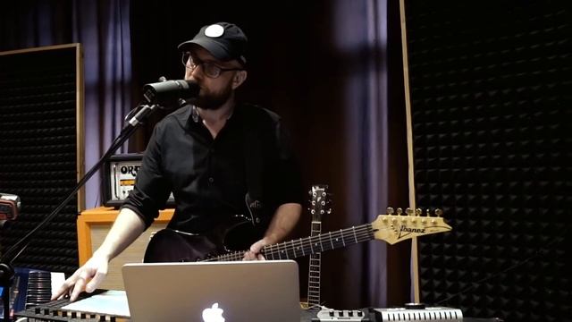 Dabu Davout Live Session Part Two смотреть онлайн