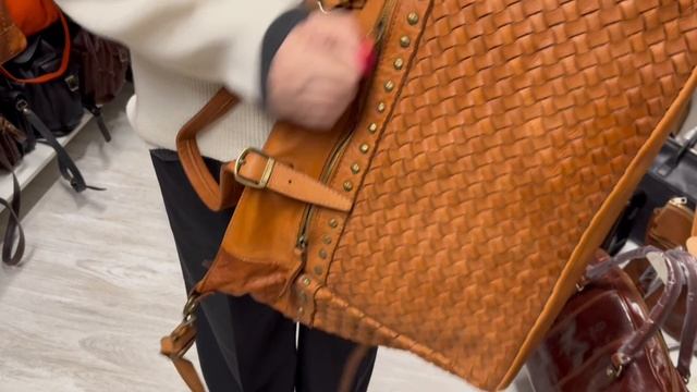 Сумки. Италия . смотреть онлайн