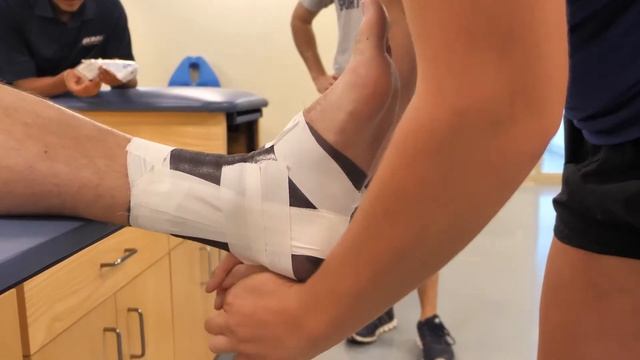 UA Spotlight: Sports Science смотреть онлайн