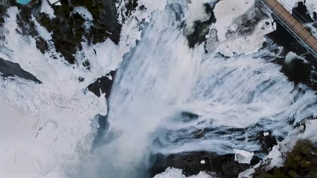 15 Second bottled water marketing video development смотреть онлайн