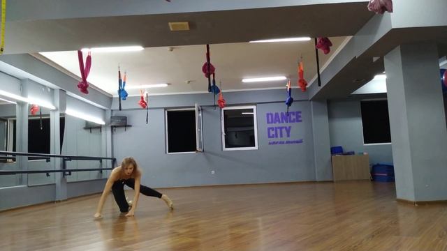 Strip by Katya Go /Cover (Та что) смотреть онлайн