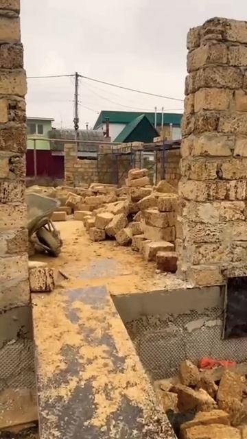 Загадочное исчезновение каменщиков со стройки! смотреть онлайн