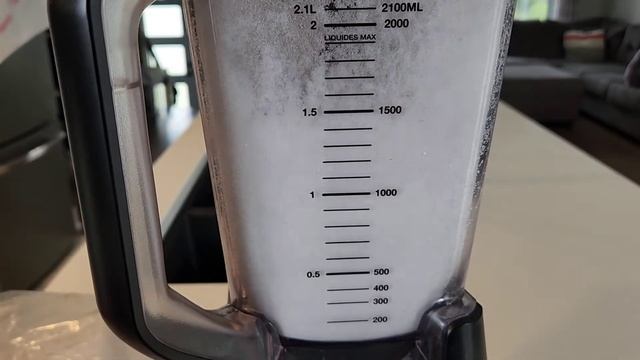Our Ninja Blender can blend/grind ANYTHING!! Plus make snow! Delicious pineapple snow cone! смотреть онлайн