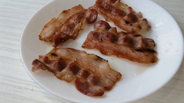 Жареный бекон смотреть онлайн