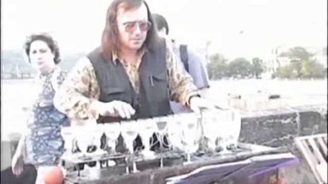 1997.06. Уличный музыкант на Карловом мосту смотреть онлайн