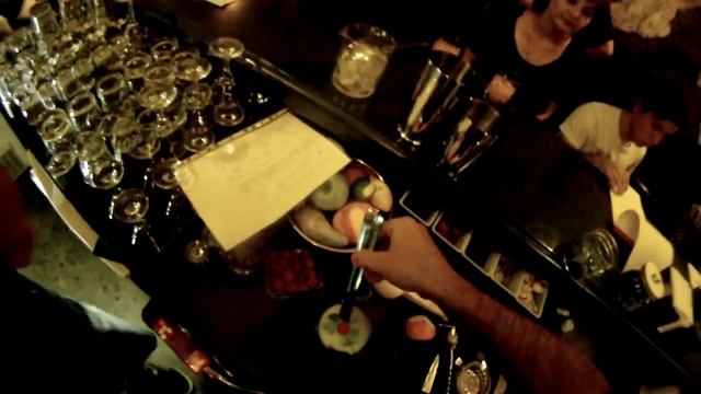 Opening | Friends Bar смотреть онлайн