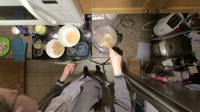 How to Make Green Salsa Brown Rice with Chicken and Beans in Instant Pot - VR 180 3D Cooking Video смотреть онлайн