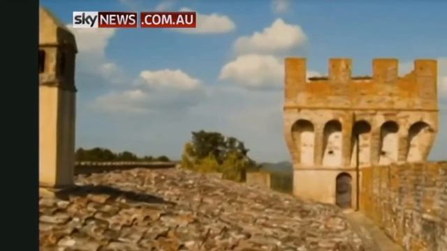 Sky TV Australia talks about the castle projected by Brunelleschi смотреть онлайн