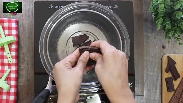 ঘরে তৈরি চকোবার আইসক্রিম রেসিপি | Chocobar Ice Cream Bangla | Chocobar Without Ice Cream Maker смотреть онлайн