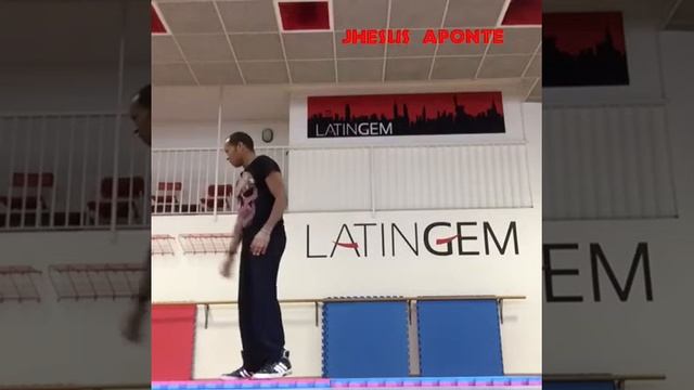 Jhesus Aponte - Tricks for Salsa смотреть онлайн