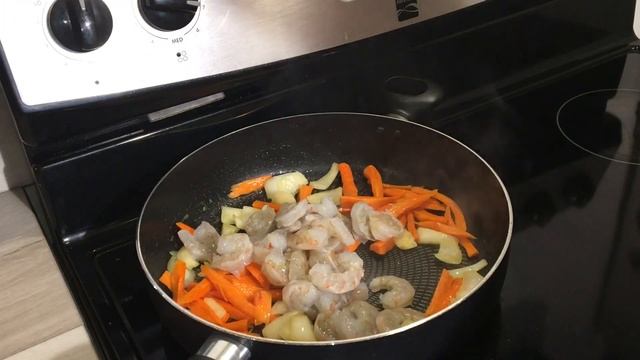 como hacer espagueti chino con camarones 🍤 смотреть онлайн