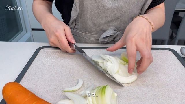 ENG | 바쁘다 바빠 주부생활 | 아내의 8첩반상, 아보카도 오픈샌드위치, 오장동 함흥냉면, 광장시장 смотреть онлайн