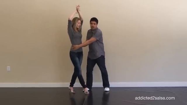 Salsa Coca Cola Dance Move смотреть онлайн