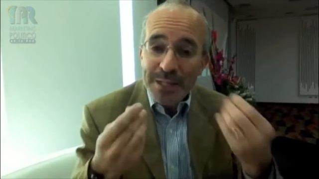 Cesar Martínez - Comunicación efectiva y Liderazgo Político смотреть онлайн