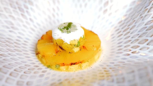 BBQ Pineapple смотреть онлайн