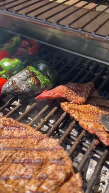EASY Steak Tacos & Salsa смотреть онлайн