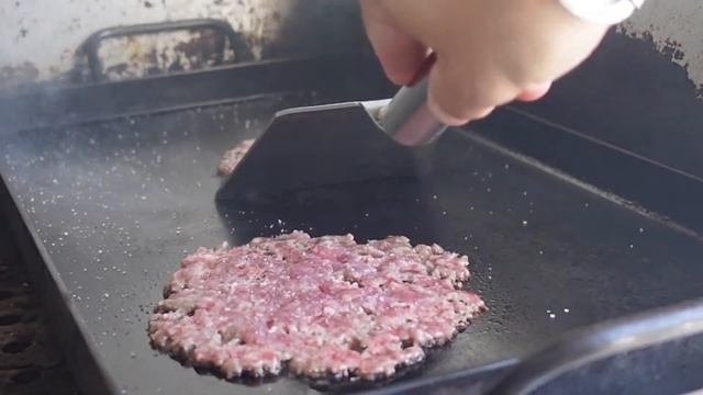 Burger Toné - Hamburguesas con la salsa del Vitel Tone ¿las probarías? | JohnJohnBurger смотреть онлайн