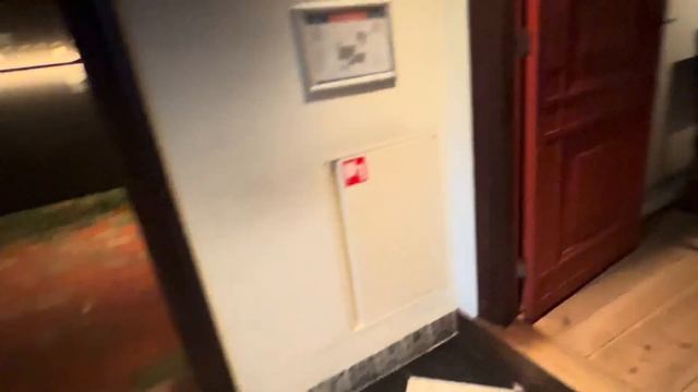 Amsterdam . Museum Rembrandthuis. Кохана жінка Рембрандта і її прикраси смотреть онлайн