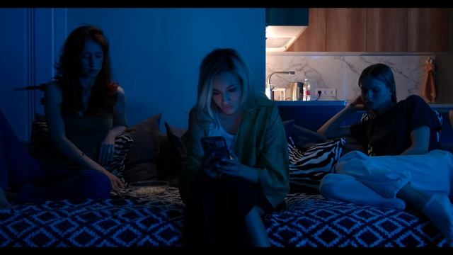 Lunar Streth смотреть онлайн