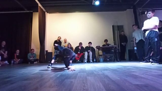 ВРУМ vs МУСТАНГ | 2-й круг | Hip-Hop Connect г. Уфа смотреть онлайн