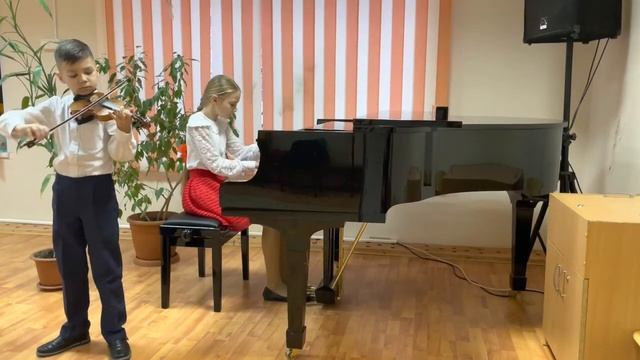 Чиняевы Полина и Артём Д. Кабалевский "Галоп" смотреть онлайн