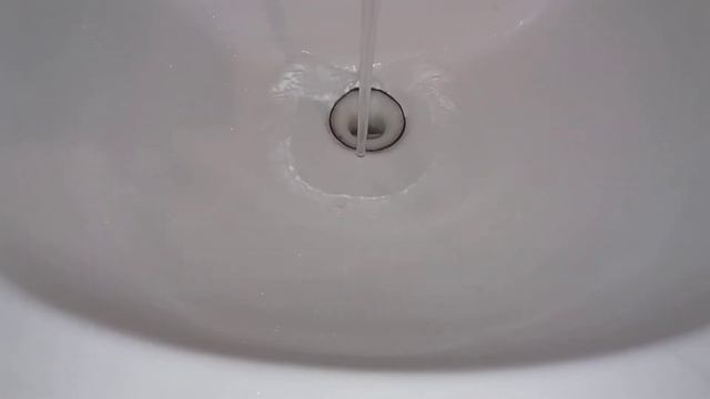 ASMR ЛЬЁТСЯ ВОДА💦🚿🚿ЗВУКИ ВОДЫ🚿 POURING WATER SOUNDS OF WATER