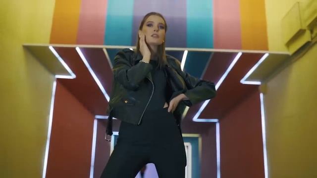 Музыка - Танцы - Девушки - Красота - Страсть - Шоу - Поцелуй - № (53) смотреть онлайн